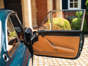 Image 28/50 of Ferrari 365 GTC (1969)