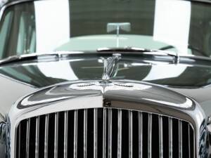 Image 14/15 of Bentley S 2 (1961)
