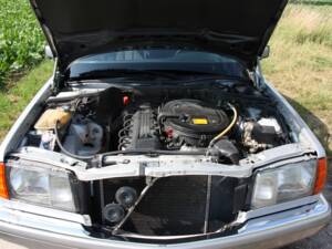 Bild 5/7 von Mercedes-Benz 260 SE (1989)