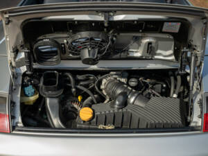 Imagen 16/20 de Porsche 911 Carrera 4 (2000)