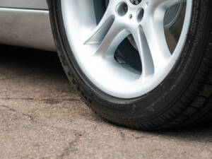 Image 43/53 of BMW Z8 (2001)