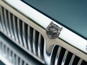 Afbeelding 10/50 van Jaguar XJ6 3.2 (1995)