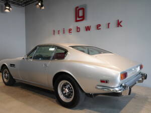 Bild 2/22 von Aston Martin DBS V8 (1971)