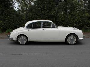 Image 7/18 of Daimler 2.5 Litre V8 (1964)