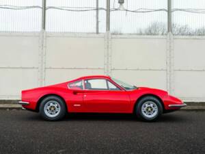 Image 2/51 of Ferrari Dino 246 GT (1971)