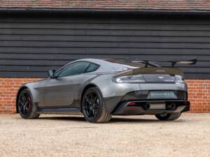 Imagen 3/50 de Aston Martin Vantage GT8 (2017)