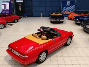 Imagen 8/63 de Alfa Romeo 2.0 Spider (1992)