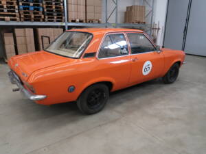 Bild 30/67 von Opel Ascona Caravan 1,9 S (1975)