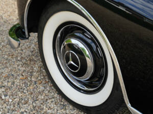 Bild 39/50 von Mercedes-Benz 300 Sc (1957)