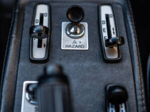 Image 34/50 of Ferrari 512 BB (1980)