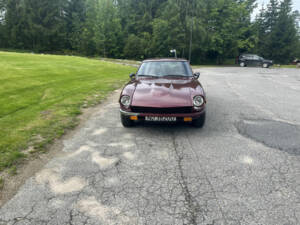 Image 2/8 of Datsun 260 Z (1976)