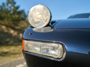 Immagine 16/50 di Porsche 928 GTS (1992)