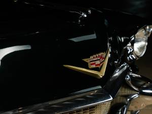 Image 16/50 of Cadillac 62 Coupe DeVille (1956)