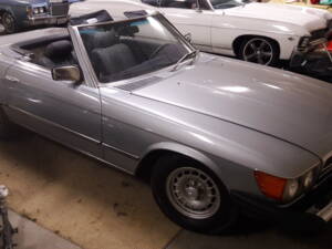 Image 2/18 of Mercedes-Benz 380 SL (1982)