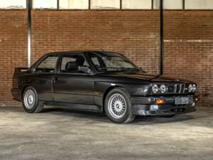 Image 3/65 of BMW M3 (1986)