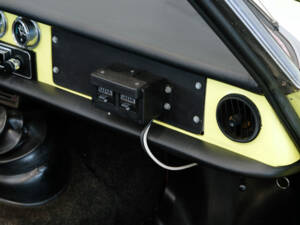 Image 15/24 of Alfa Romeo Spider 1300 Junior (1972)