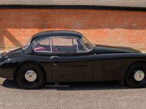 Image 2/21 of Jaguar XK 150 SE FHC (1958)