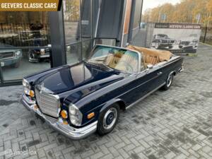 Image 7/21 of Mercedes-Benz 280 SE (1970)