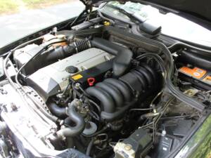 Bild 20/22 von Mercedes-Benz E 320 (1994)