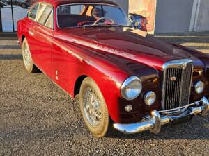Image 3/16 of Arnolt-MG Coupé Bertone (1955)