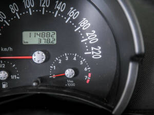 Bild 17/50 von Volkswagen New Beetle 2.0 (2003)