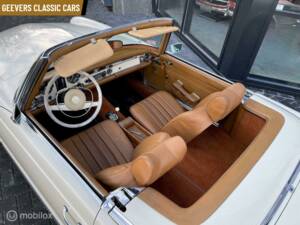 Image 9/12 of Mercedes-Benz 280 SL (1970)