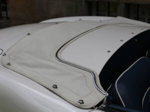 Image 20/51 of BMW 507 (1957)