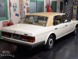Image 4/50 of Rolls-Royce Silver Spur (1988)