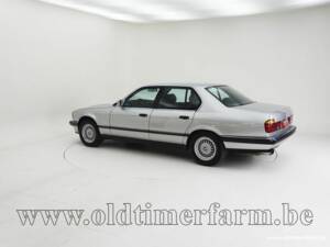 Image 4/15 of BMW 730i (1989)