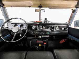 Image 5/50 of Land Rover 88 (1979)