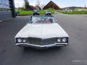 Imagen 10/52 de Buick Electra 225 Custom Convertible (1964)