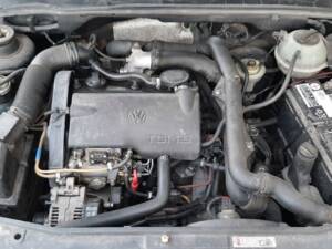 Image 20/21 of Volkswagen Golf III Cabrio 1,9 TDI (1995)