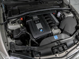 Bild 46/50 von BMW 125i (2008)