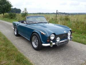 Triumph TR5 Pi Roadster 1968