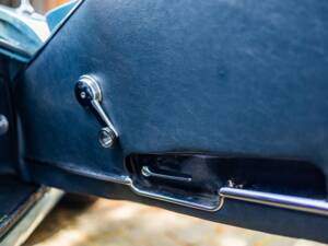 Bild 26/50 von Jaguar E-Type (2+2) (1969)