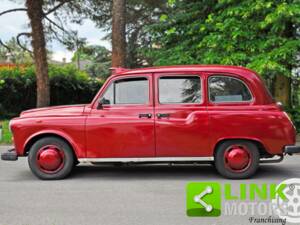 Image 2/10 of Carbodies FX 4 R London Taxi (1997)