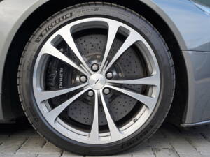 Imagen 33/50 de Aston Martin V12 Vantage (2012)