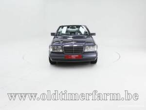 Imagen 5/15 de Mercedes-Benz E 220 (1995)