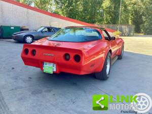 Image 5/10 of Chevrolet Corvette Sting Ray (1982)