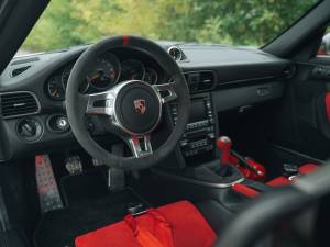 Image 38/70 of Porsche 911 GT3 RS 4.0 (2011)