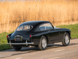 Image 5/16 of Aston Martin DB 2&#x2F;4 Mk III (1957)