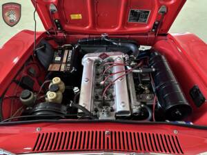 Bild 15/63 von Alfa Romeo Giulia 1300 GT Junior (1973)