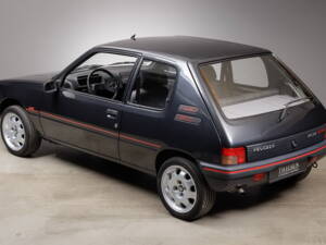 Imagen 4/28 de Peugeot 205 GTi 1.9 (1991)
