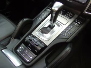 Bild 56/98 von Porsche Cayenne Turbo (2010)