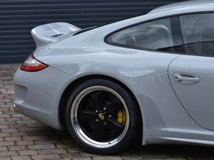 Image 11/50 of Porsche 911 Sport Classic (2010)