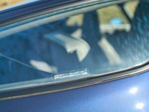 Image 22/50 of Porsche 928 GTS (1992)