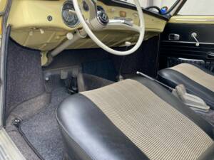 Image 24/26 of Volkswagen Karmann Ghia 1200 (1963)