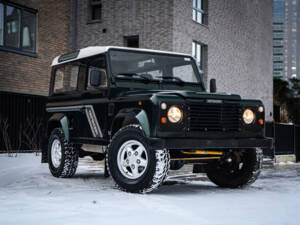 Immagine 38/41 di Land Rover Defender 90 (1995)