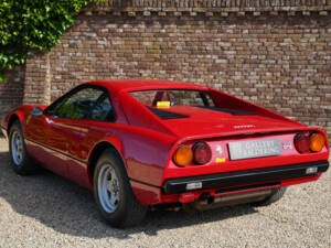 Image 23/50 de Ferrari 308 GTB (1977)