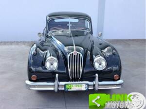 Image 2/10 of Jaguar XK 140 FHC (1955)